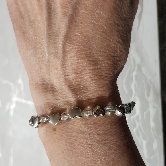 Handmade Silver Heart Beaded Bracelet - Picture 3 of 6